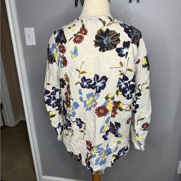 Floral Print Women's Top - Picture 3 of 5